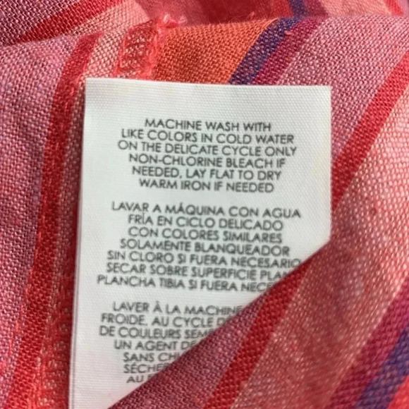 Cabi short sleeved button front blouse size M - Picture 6 of 6